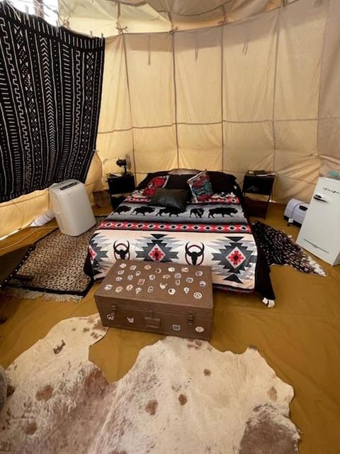 Spacious Tipi with Outdoor BBQ and Fire Pit in Texas Luxury tent in Marble Falls