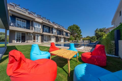 Patio, Lounge or bar, Pool view, sunbed, Internal: Not applicable to any particular room