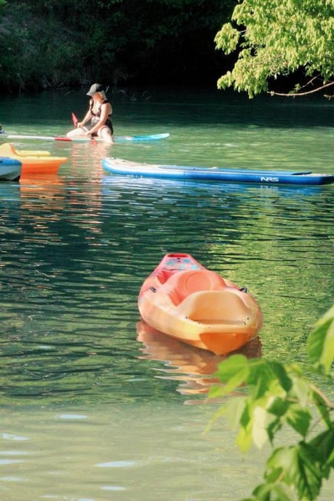 Beautiful Tented Cabin by a Creek - Ideal for a Fun Family Vacation in Seguin, Texas Cabin in Seguin