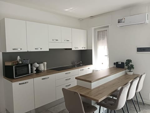 Casa Mafalda-stanza in appartamento condiviso- self check in Vacation rental in Bergamo