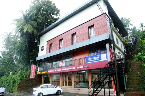 Property building, Street view, Parking