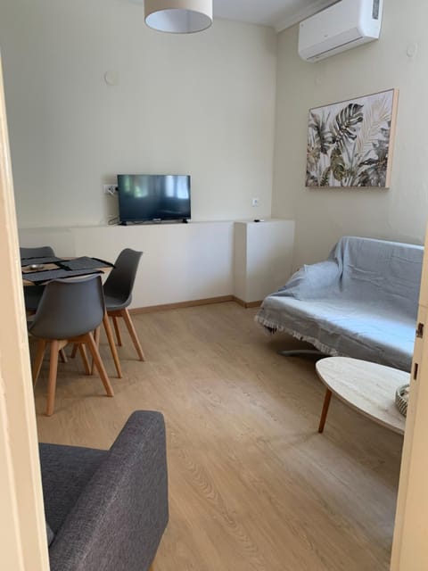 SouSouLa Garden Apartment in Kavala