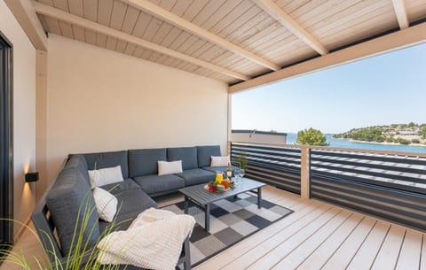 Day, Natural landscape, View (from property/room), Balcony/Terrace