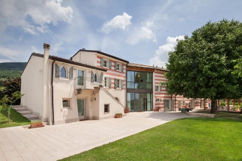 Property building, Facade/entrance, Off site