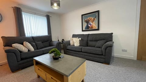 The Den - by Caithness Luxury Apartments NC500 - 2 Bedroom holiday home - Sleeps Work teams upto 2 & holiday makers upto 4 Apartment in Wick