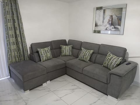 The peace bridge apartment Apartment in Londonderry