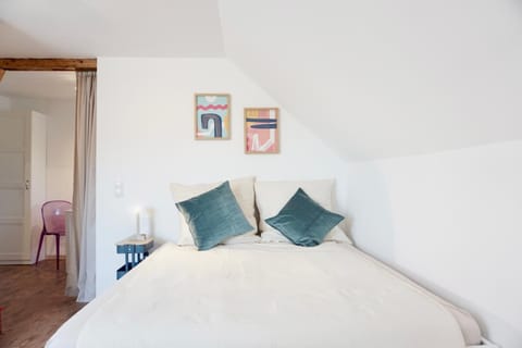 Living room, Bedroom