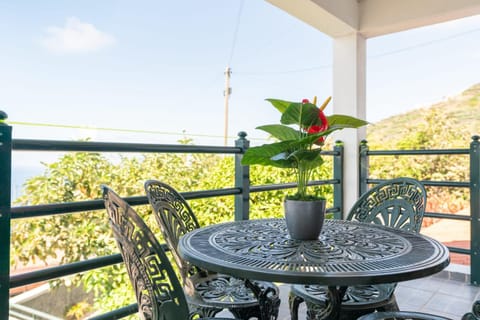 View (from property/room), Balcony/Terrace