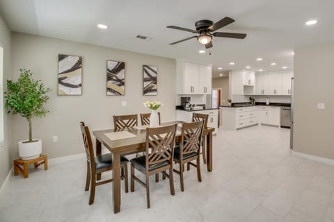 6 Mi to Dtwn Hot Springs Abode with Yard! House in Hot Springs