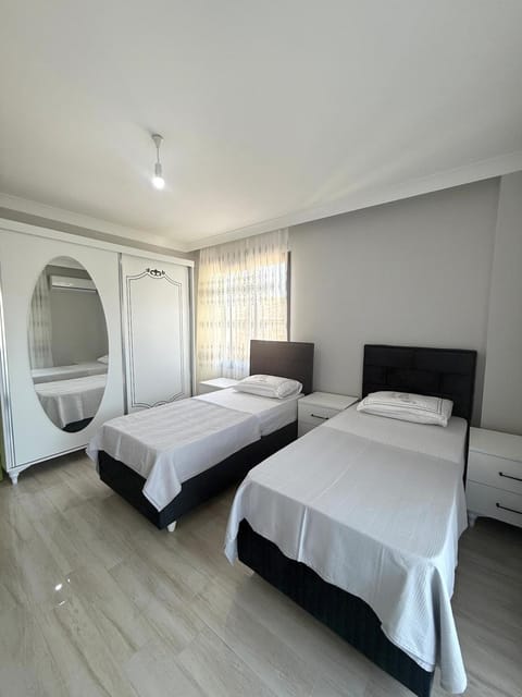 Bed, Bedroom, wardrobe