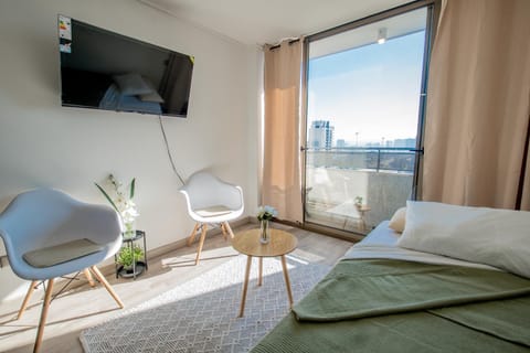 Communal lounge/ TV room, Balcony/Terrace, Living room