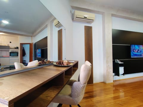Petra Apartment, free parking Apartment in Novi Sad