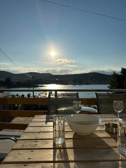 Ion Sea View Apartment in Ksamil