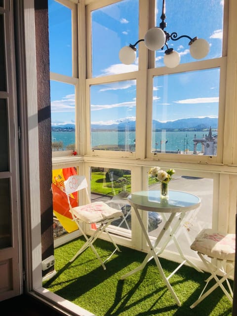 Patio, View (from property/room), Balcony/Terrace, Living room, Seating area, Dining area, Mountain view, Sea view