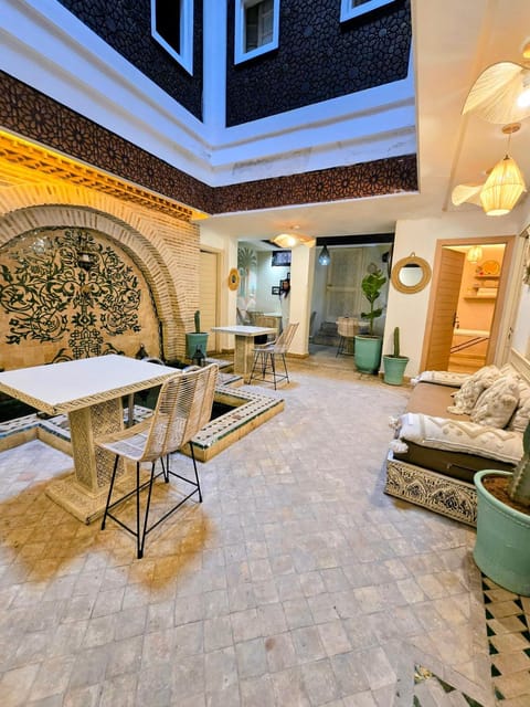 Patio, Patio, Balcony/Terrace, Dining area, Internal: Not applicable to any particular room