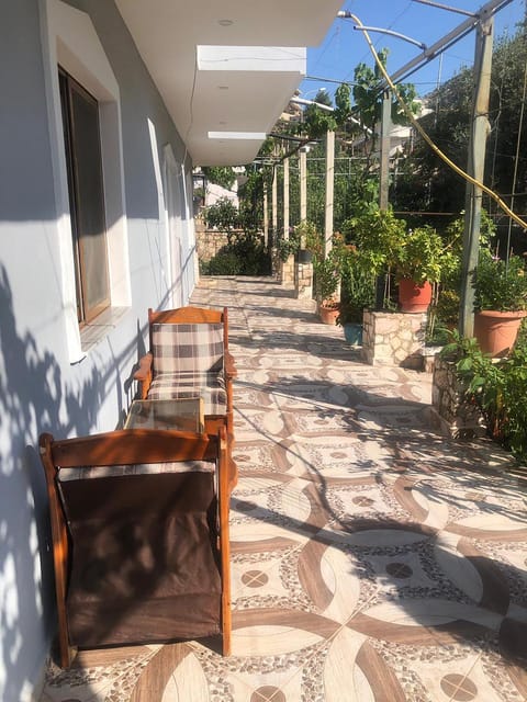 Patio, Day, Garden, View (from property/room), Balcony/Terrace, Garden view