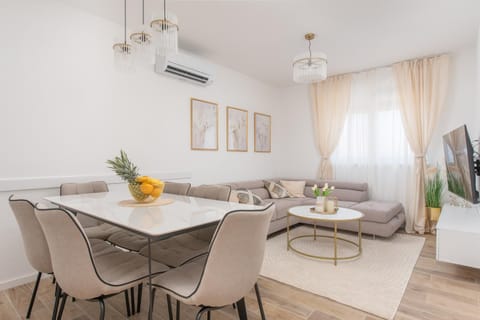 Apartment Lumia Trogir Apartment in Trogir