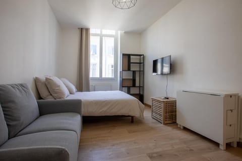 Living room, Bedroom