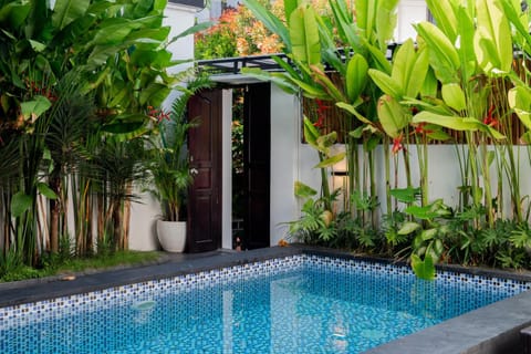 Property building, On site, Swimming pool