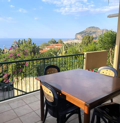 Natural landscape, Balcony/Terrace, Balcony/Terrace, City view, Sea view