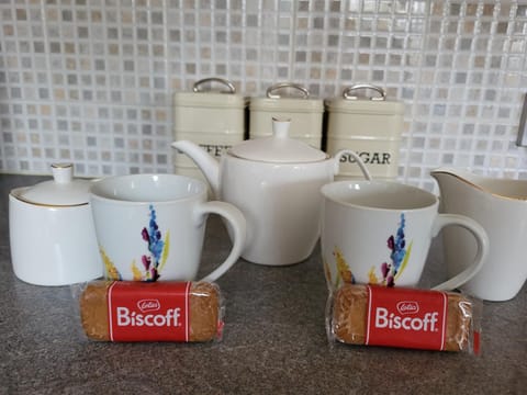 Grayz Townhouse - Free onsite parking for 2 cars House in Lincoln