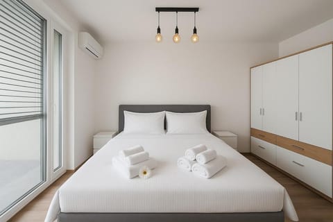 Bed, Photo of the whole room, Bedroom, towels, wardrobe