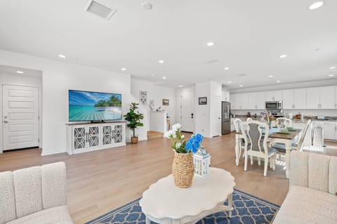 Spacious 5BR Getaway w Game Room & Modern Comfort House in Rancho Cucamonga