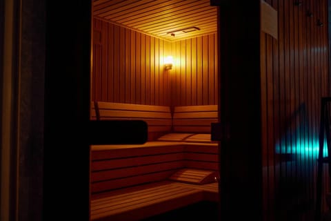 Location, children, Family