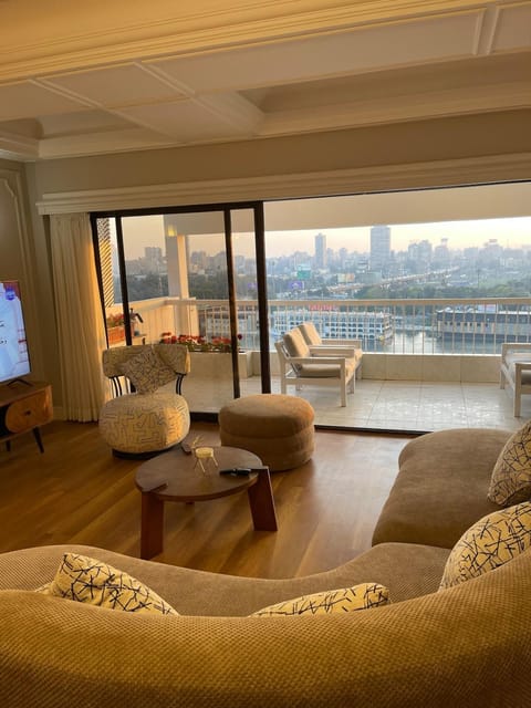 View (from property/room), Balcony/Terrace, Living room, Seating area