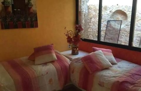 Casa Mandarina House in Tequesquitengo