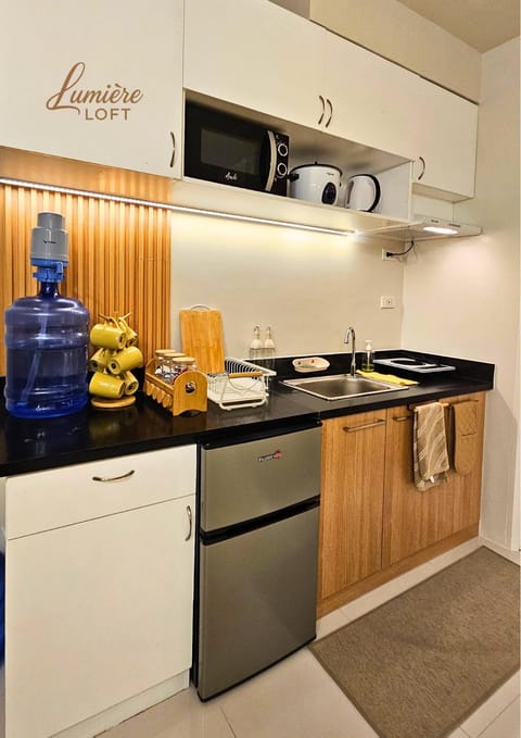 Kitchen or kitchenette, dishwasher, minibar, oven, stove, stove, toaster, kitchen, kitchen