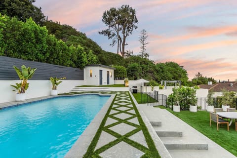 Natural landscape, Garden, Garden view, Pool view, Swimming pool, sunbed