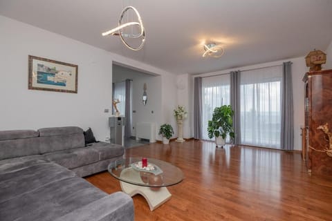 Villa Miramel mit privaten Swimmingoool - Makarska Exklusiv House in Makarska