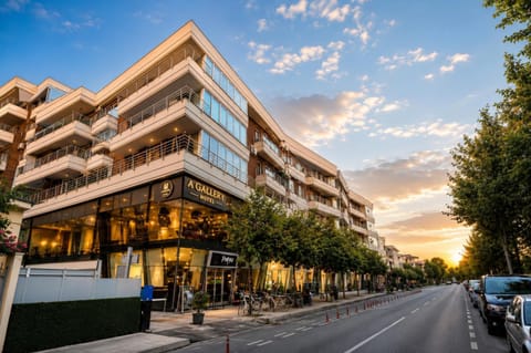 Property building, Neighbourhood, City view, Street view, Location, Parking