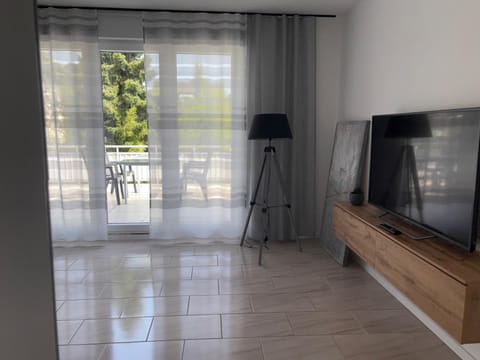 3 bedroom apartment in Leverkusen incl parking-near Messe Deutz-Lanxessarena-Bayarena Apartment in Leverkusen