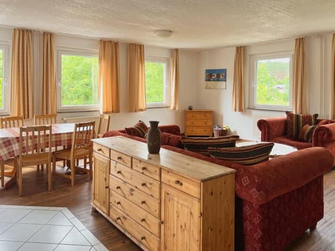 Living room, Seating area, Dining area