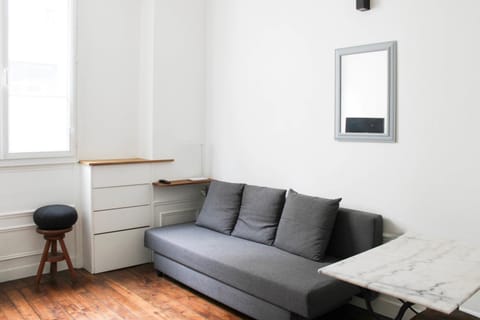 Nice studio with Wifi near Montparnasse Apartment in Paris