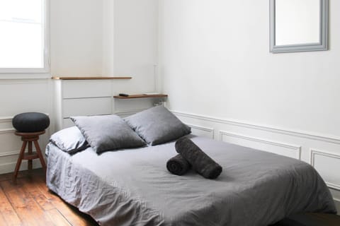 Nice studio with Wifi near Montparnasse Apartment in Paris