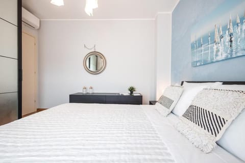 AmazHome - casa al mare con terrazzo e garage Apartment in Gabicce Mare