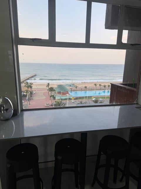 Day, View (from property/room), Dining area, Pool view, Sea view