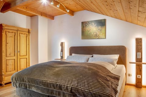 Property building, Living room, Bedroom