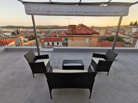 Balcony/Terrace, City view, Sea view