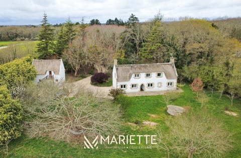 Property building, Facade/entrance, Off site