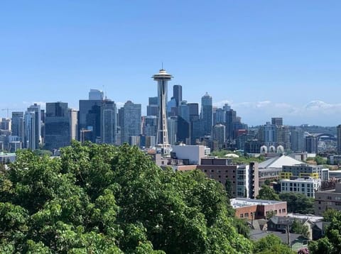 Boho Studio on 8th Ave West Queen Anne, Seattle Apartment in Queen Anne