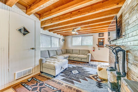 Less Than 1 Mi to Grindstone Lake Cabin with Large Yard! Cabin in Ruidoso