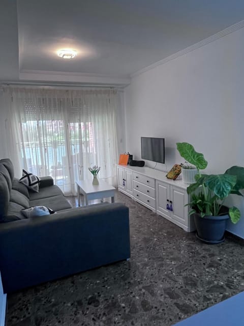 Communal lounge/ TV room, Living room