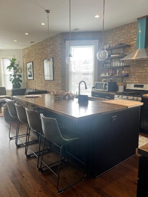 The Clark Apartment in Rogers Park