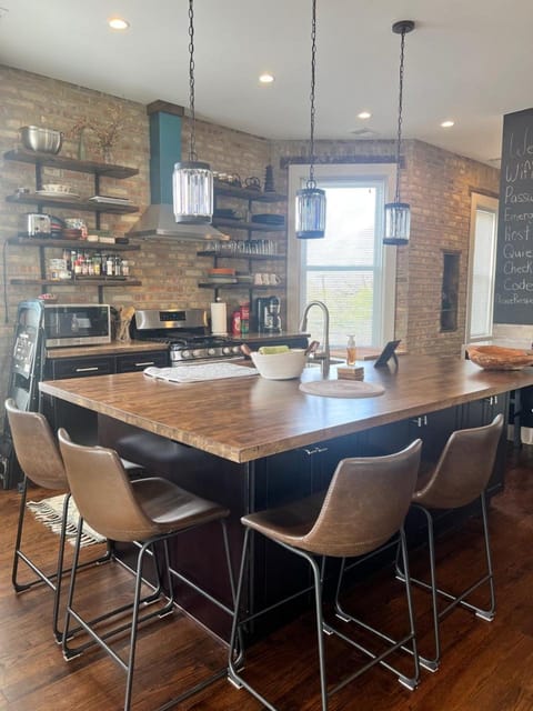 The Clark Apartment in Rogers Park