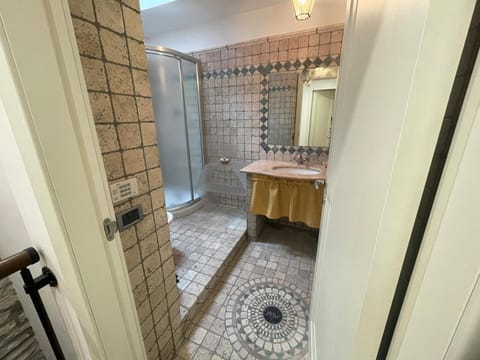 Charming Independent House in Spello CENTER, Free Parking Nearby House in Spello