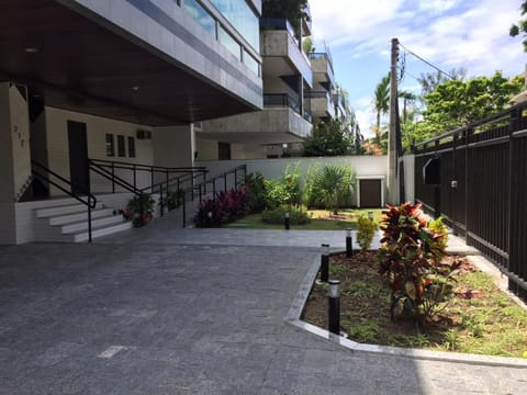 Property building, Garden